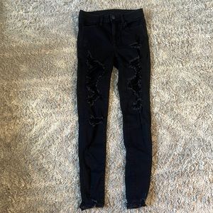 American Eagle stretch ripped high waisted jeans. size 2